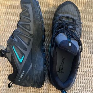 Salomon Size 9
X Crest GTX Hiking Shoe - Women's